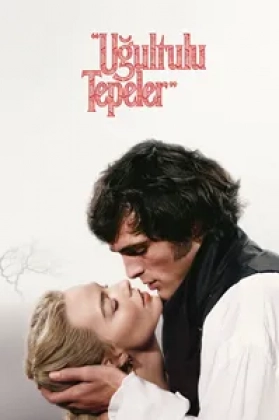 Uğultulu Tepeler Poster